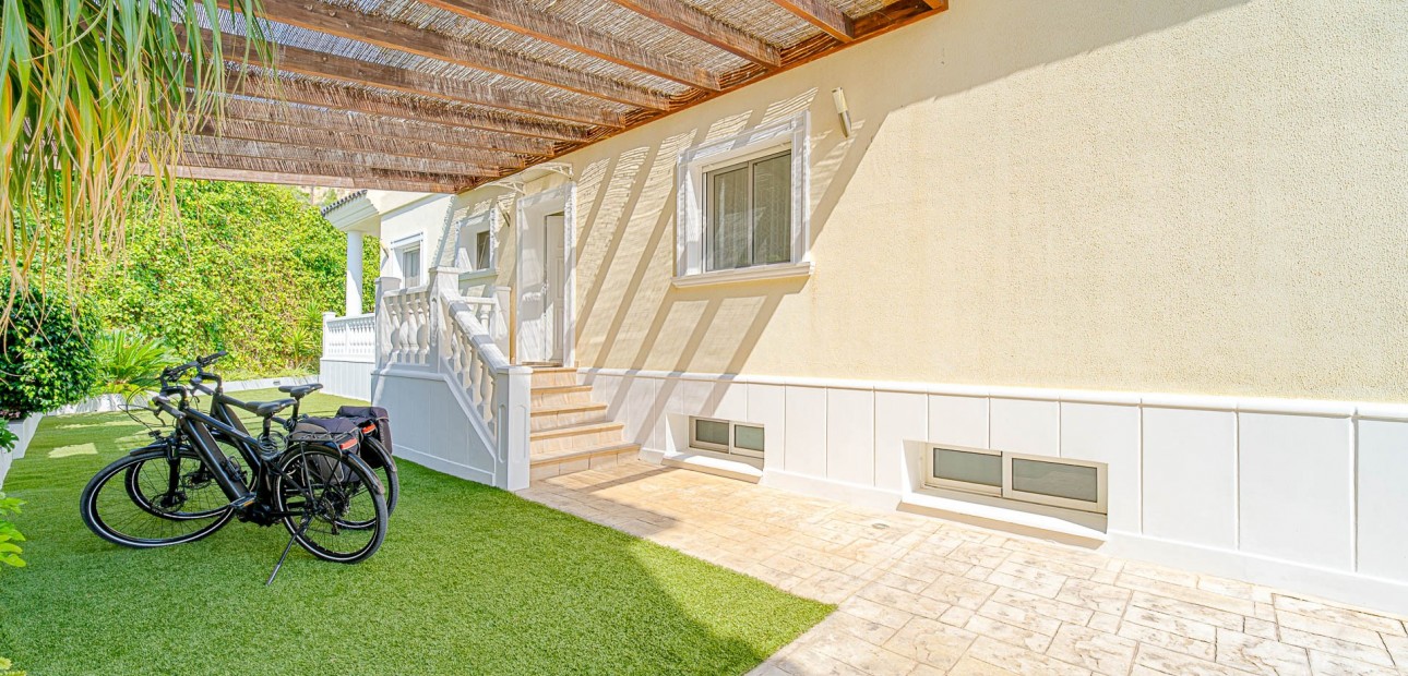 Venta - Detached Villa -
Alicante - El Campello
