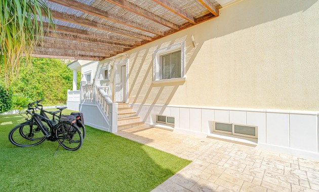 Venta - Detached Villa -
Alicante - El Campello