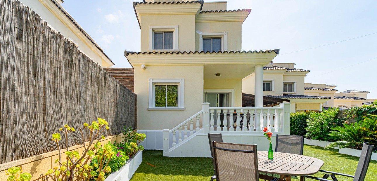 Venta - Detached Villa -
Alicante - El Campello