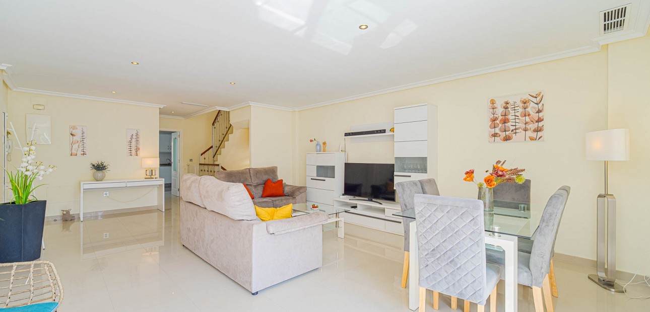 Venta - Detached Villa -
Alicante - El Campello