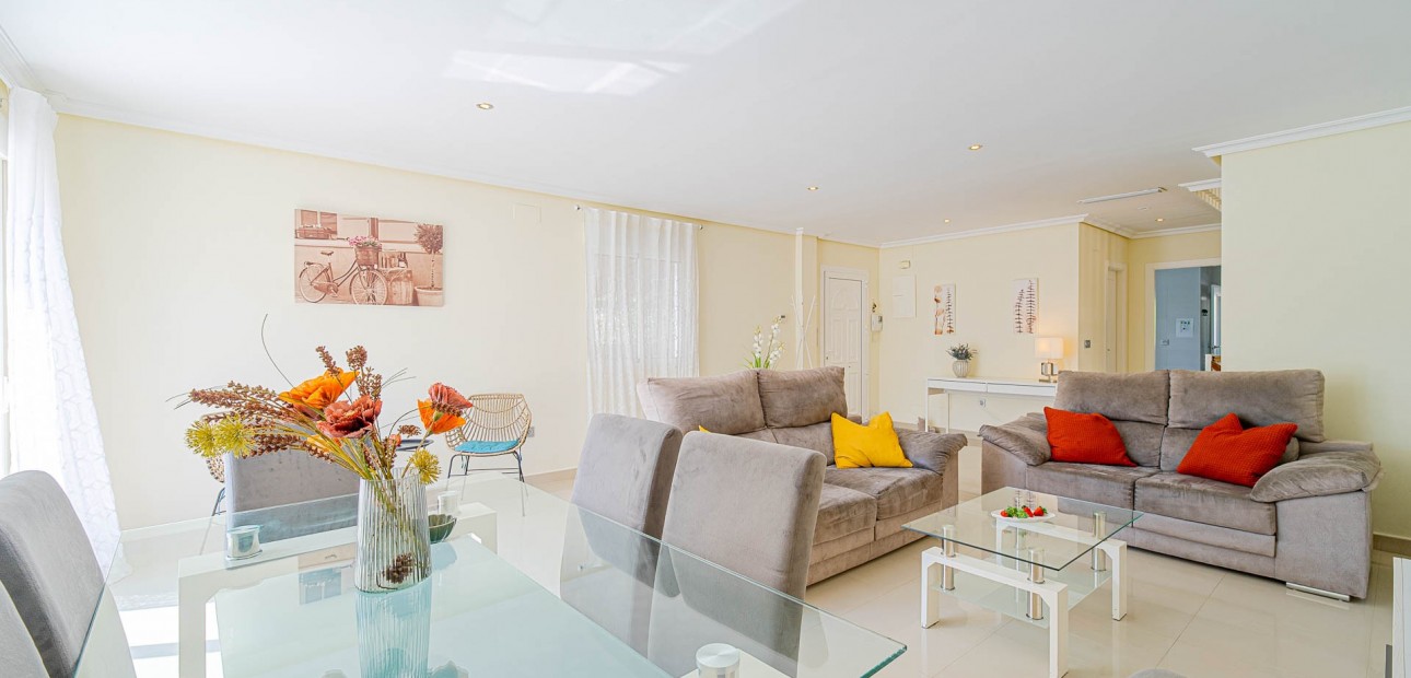 Venta - Detached Villa -
Alicante - El Campello