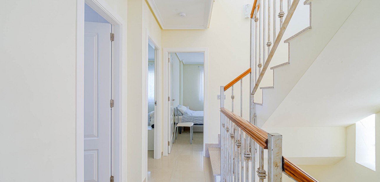 Venta - Detached Villa -
Alicante - El Campello