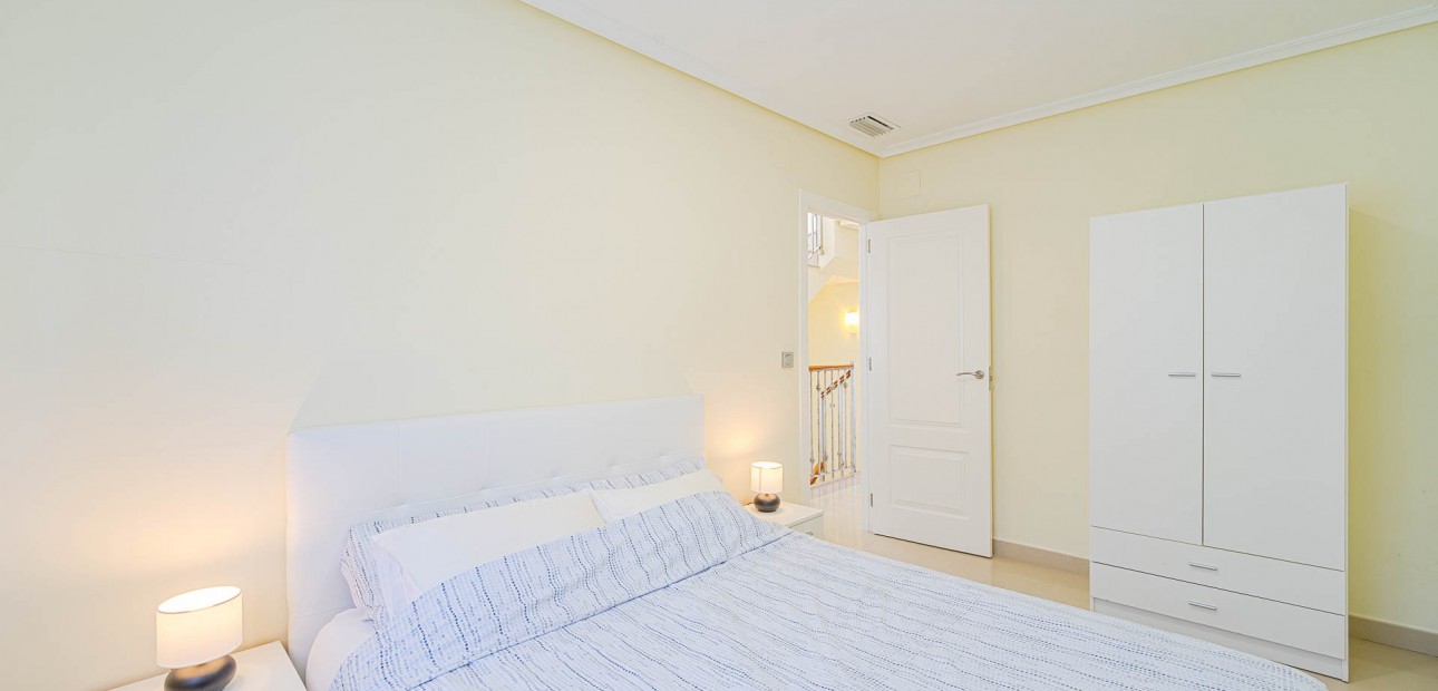Venta - Detached Villa -
Alicante - El Campello