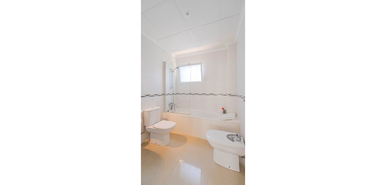 Venta - Detached Villa -
Alicante - El Campello