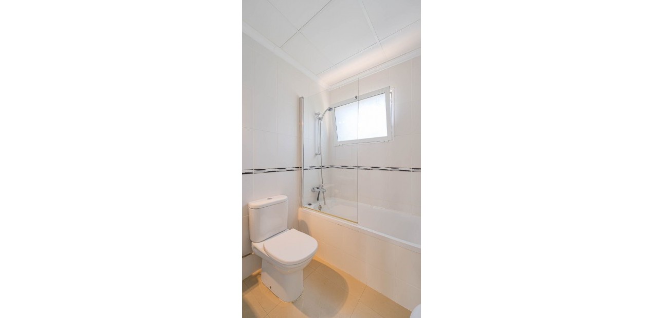 Venta - Detached Villa -
Alicante - El Campello