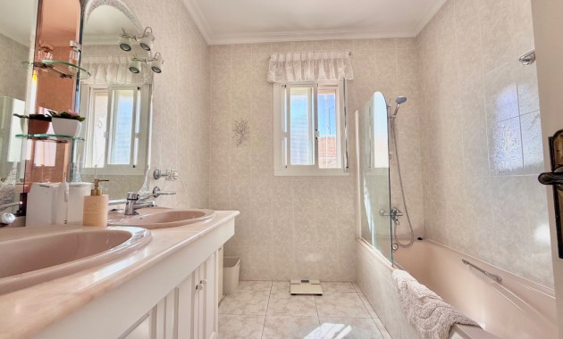 Venta - Detached Villa -
Ciudad Quesada - Centro de la Ciudad Quesada