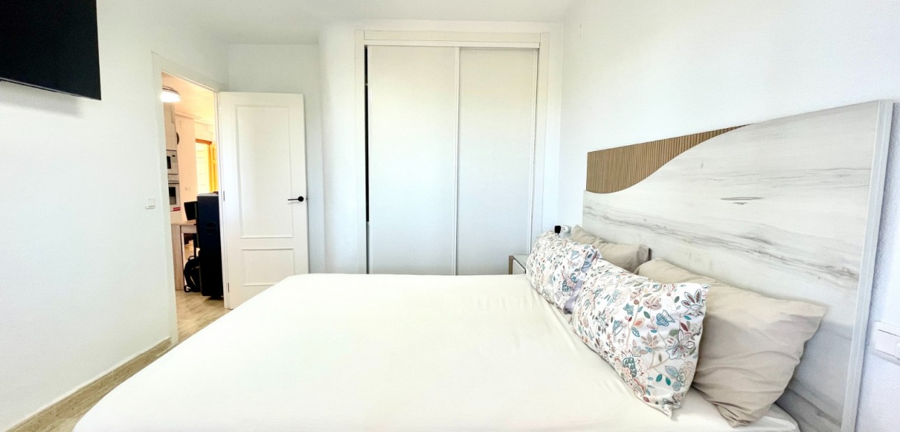 Herverkoop - Appartement / flat -
La Siesta