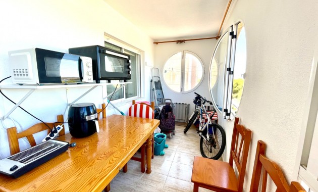 Herverkoop - Appartement / flat -
La Siesta