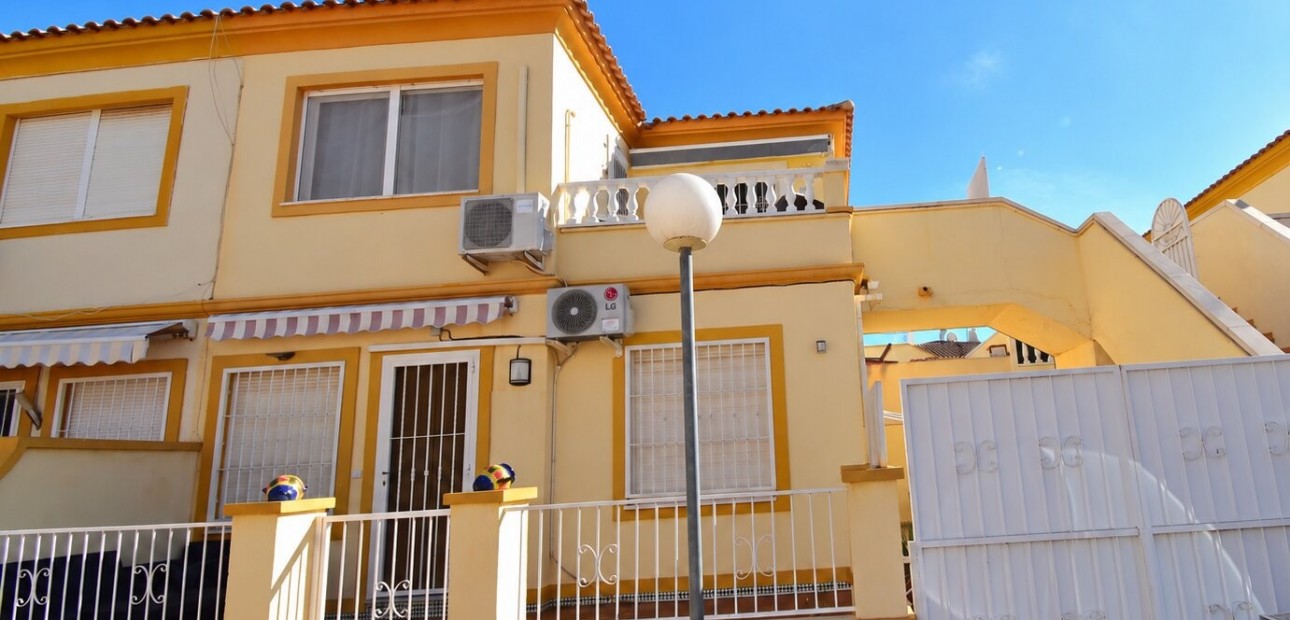 Venta - Apartamento / piso -
Orihuela Costa - Playa Flamenca