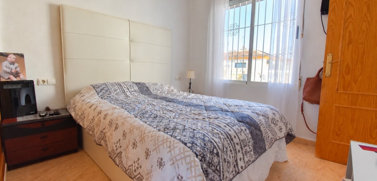 Venta - Apartamento / piso -
Orihuela Costa - Playa Flamenca