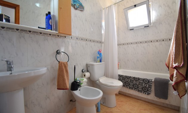 Venta - Apartamento / piso -
Orihuela Costa - Playa Flamenca