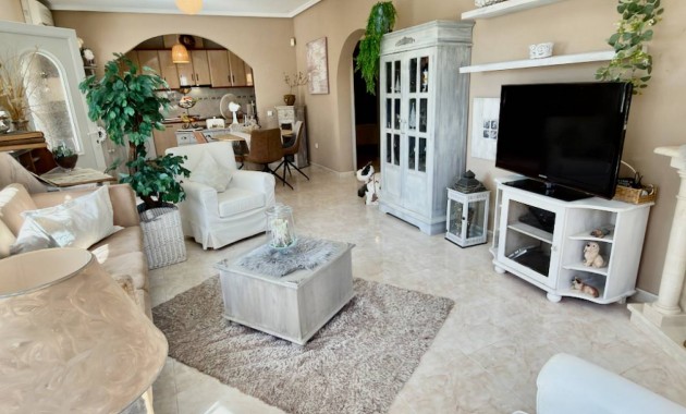 Venta - Villa -
Ciudad Quesada - Lo Pepin