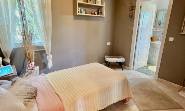 Venta - Villa -
Ciudad Quesada - Lo Pepin