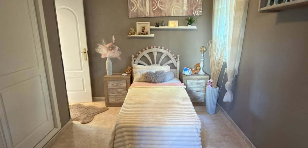 Venta - Villa -
Ciudad Quesada - Lo Pepin