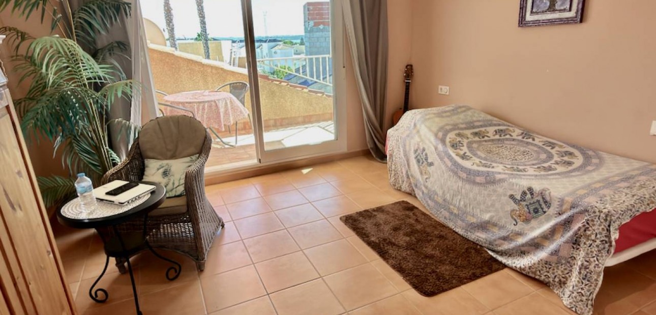 Venta - Villa -
Ciudad Quesada - Lo Pepin