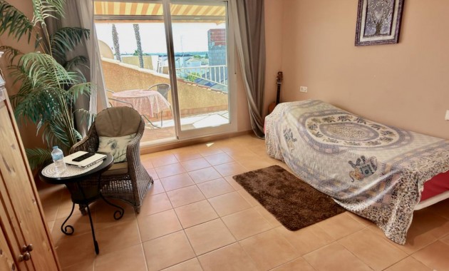 Venta - Villa -
Ciudad Quesada - Lo Pepin