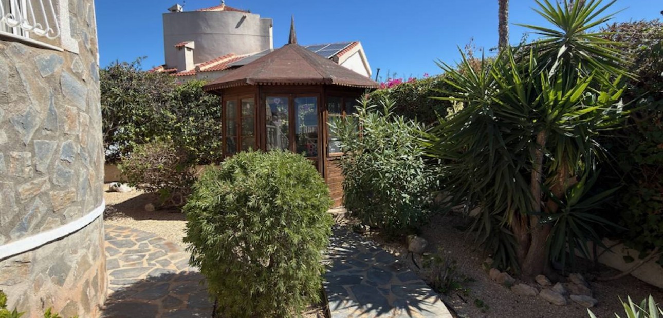 Venta - Villa -
Ciudad Quesada - Lo Pepin