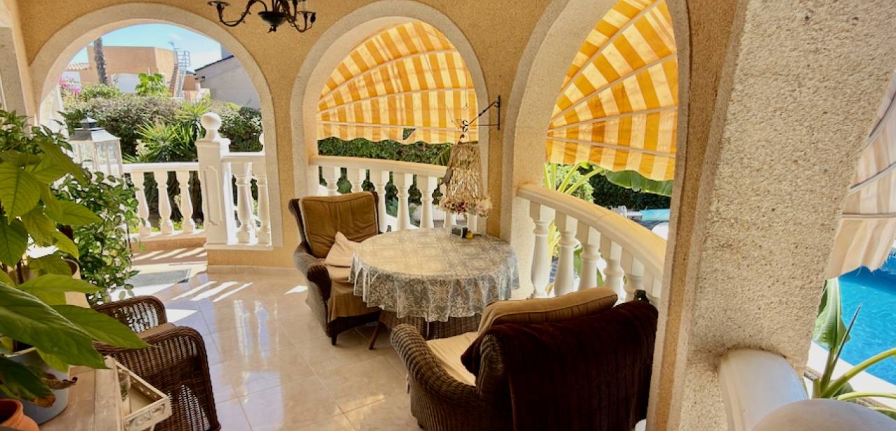Venta - Villa -
Ciudad Quesada - Lo Pepin