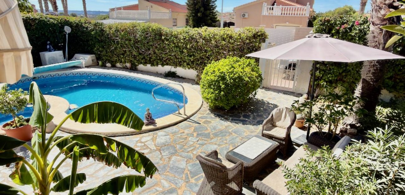 Venta - Villa -
Ciudad Quesada - Lo Pepin