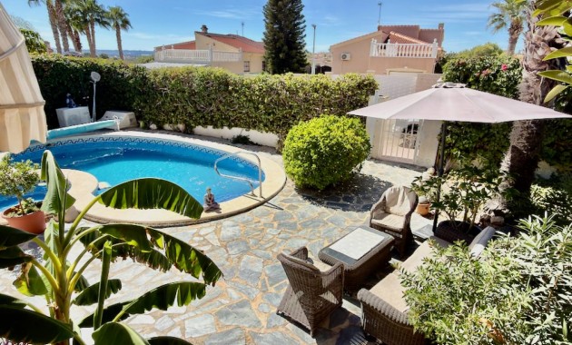 Venta - Villa -
Ciudad Quesada - Lo Pepin