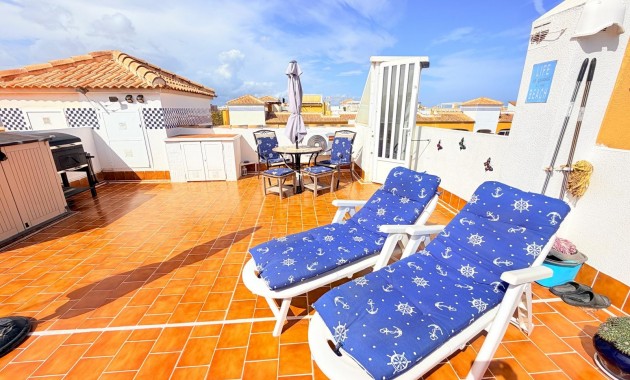 Venta - Apartamento / piso -
Los Montesinos - La herrada
