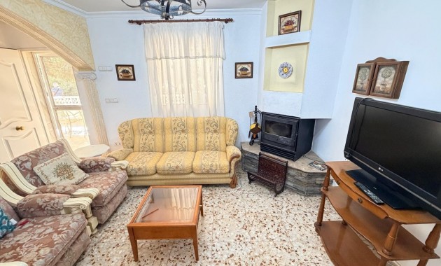 Sale - Detached Villa -
Crevillente