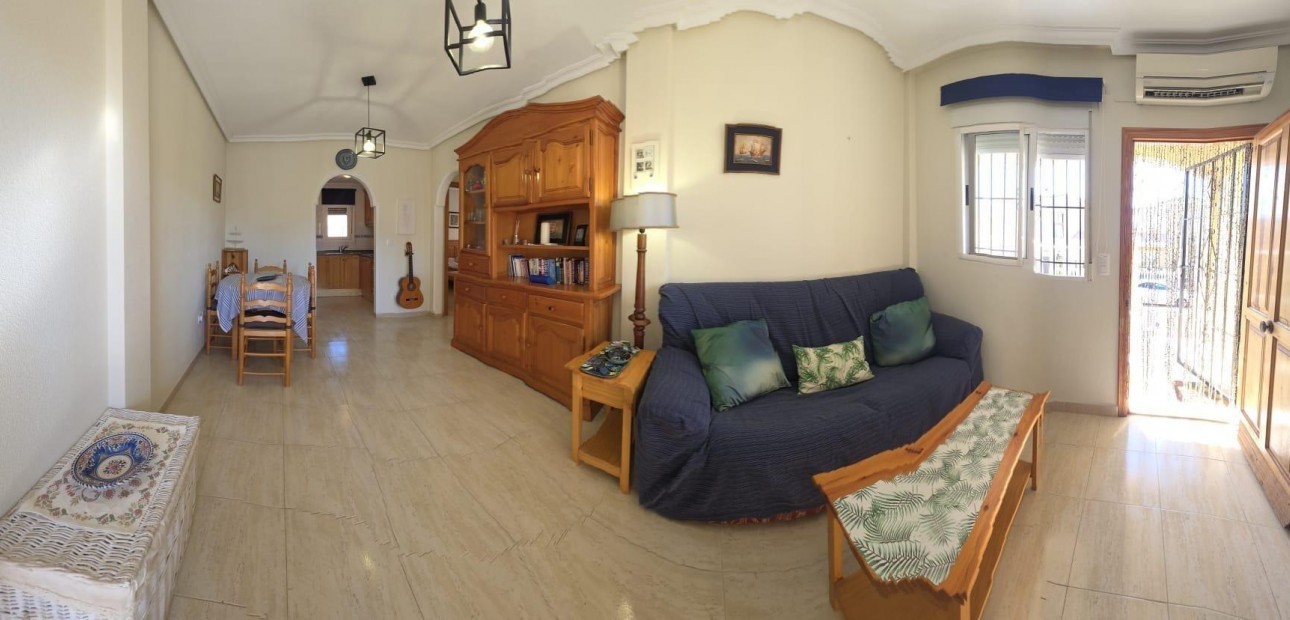 Venta - Bungalow -
Torrevieja - Centro