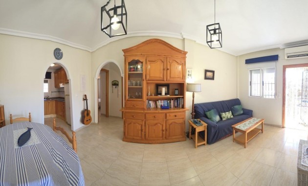 Venta - Bungalow -
Torrevieja - Centro