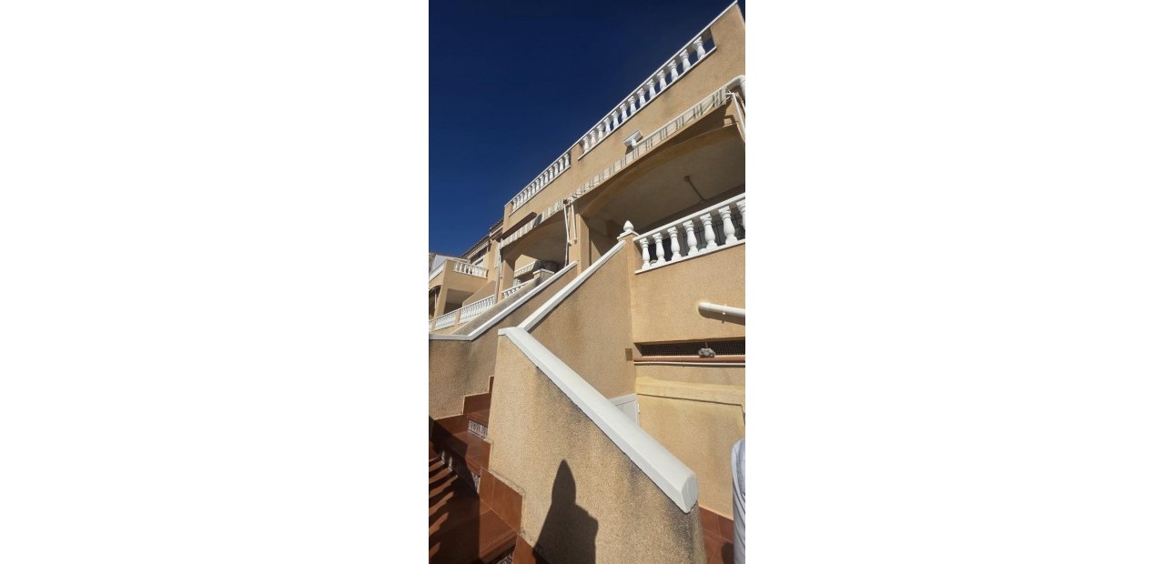 Venta - Bungalow -
Torrevieja - Centro