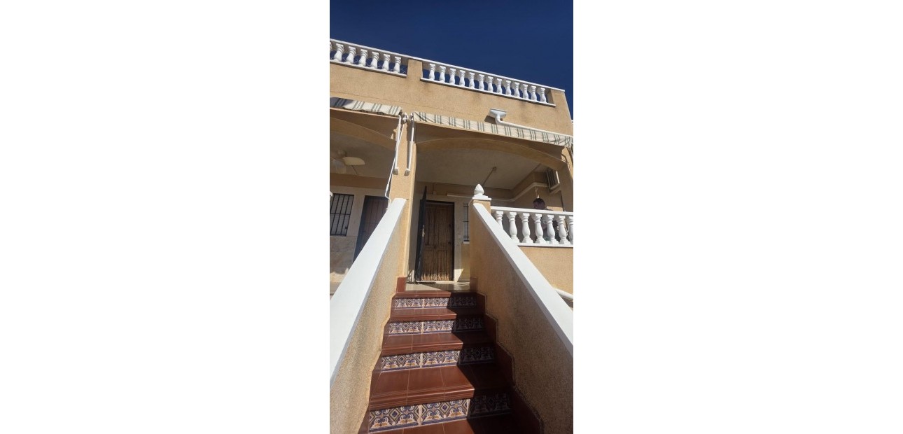 Venta - Bungalow -
Torrevieja - Centro
