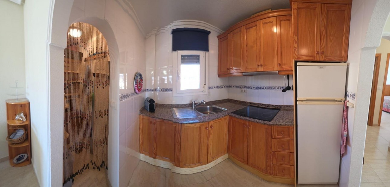 Venta - Bungalow -
Torrevieja - Centro
