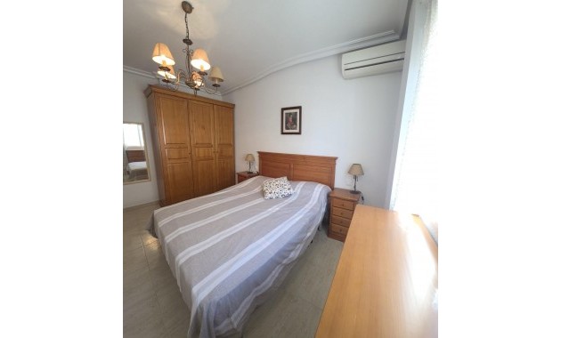 Venta - Bungalow -
Torrevieja - Centro
