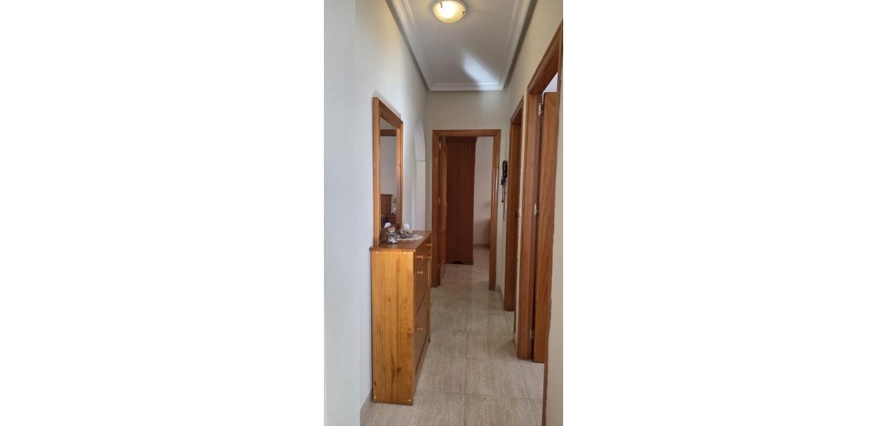 Venta - Bungalow -
Torrevieja - Centro