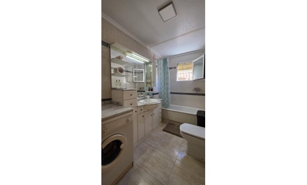 Venta - Bungalow -
Torrevieja - Centro