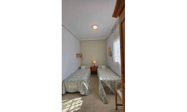 Venta - Bungalow -
Torrevieja - Centro