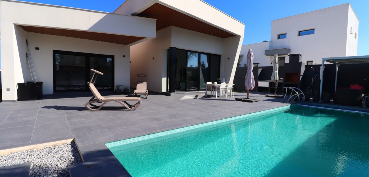 Venta - Detached Villa -
Formentera del Segura - Fincas de La Vega