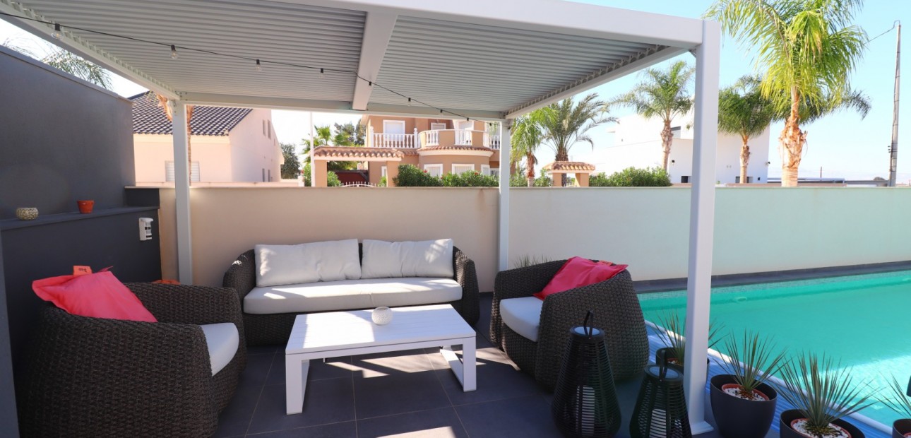 Venta - Detached Villa -
Formentera del Segura - Fincas de La Vega