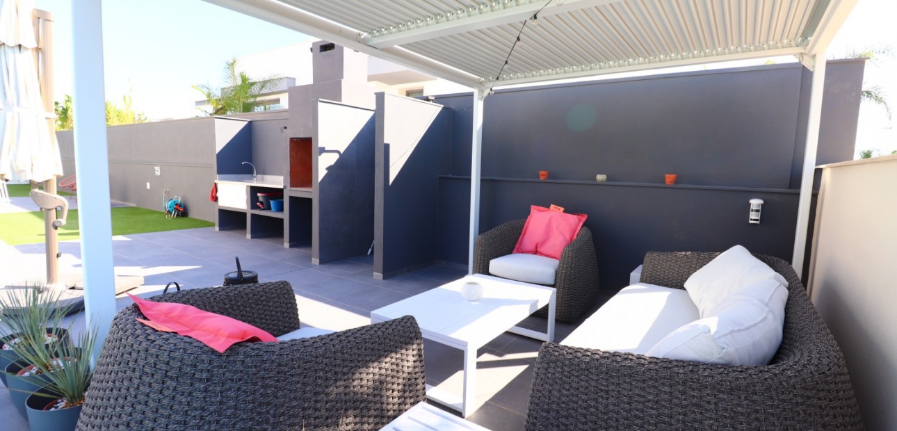 Venta - Detached Villa -
Formentera del Segura - Fincas de La Vega