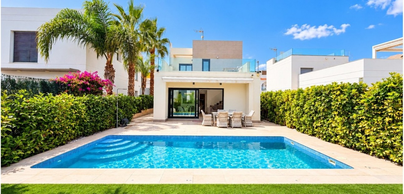 Venta - Detached Villa -
Ciudad Quesada - Doña Pepa