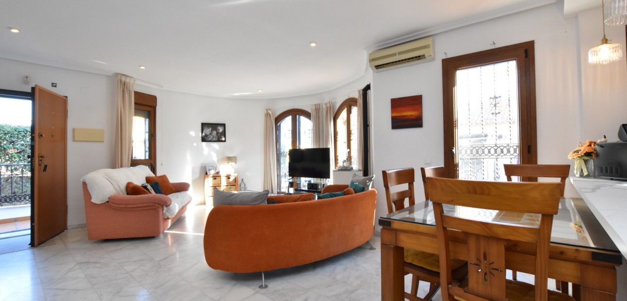 Venta - Semi Detached Villa -
Algorfa - La Finca Golf Resort