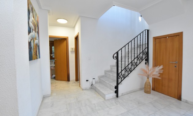 Venta - Semi Detached Villa -
Algorfa - La Finca Golf Resort