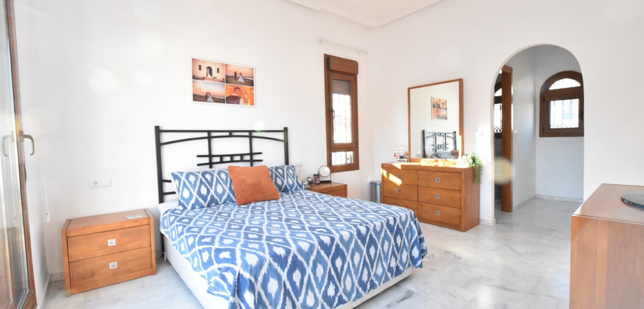 Venta - Semi Detached Villa -
Algorfa - La Finca Golf Resort