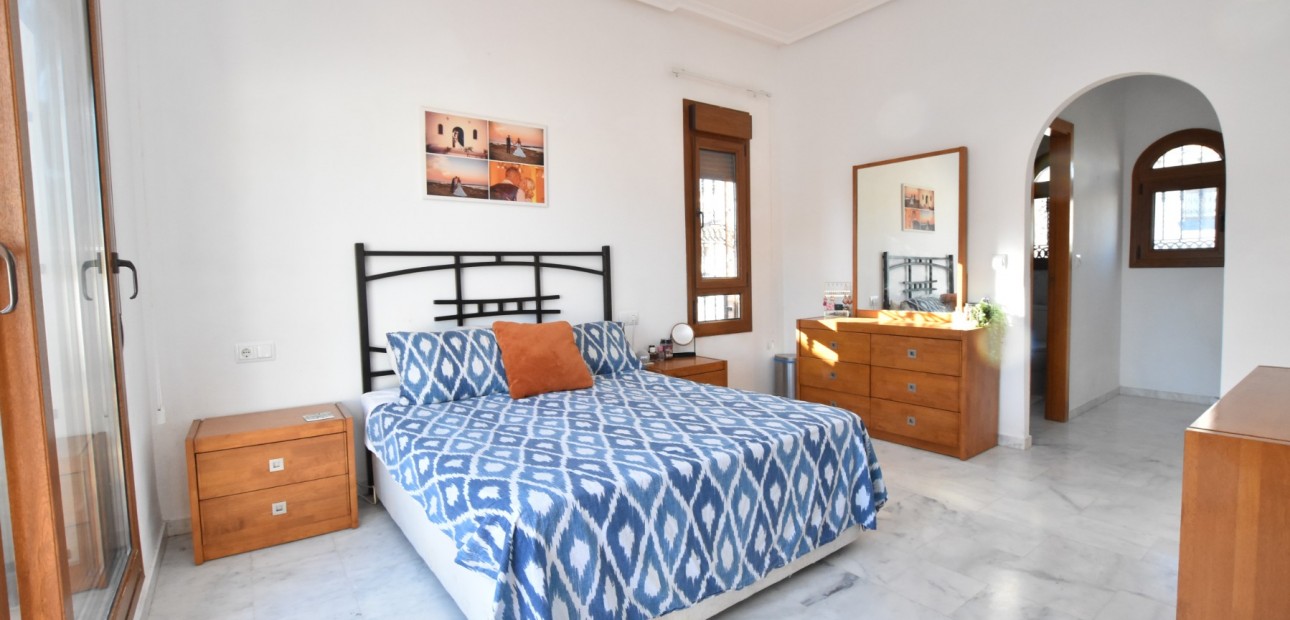 Venta - Semi Detached Villa -
Algorfa - La Finca Golf Resort