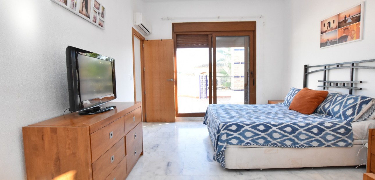 Venta - Semi Detached Villa -
Algorfa - La Finca Golf Resort