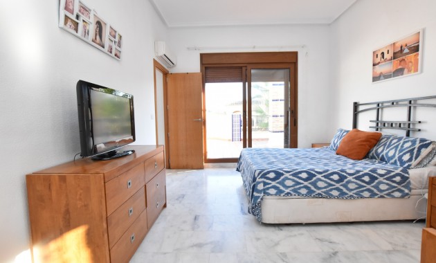 Venta - Semi Detached Villa -
Algorfa - La Finca Golf Resort