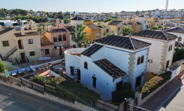 Venta - Semi Detached Villa -
Algorfa - La Finca Golf Resort