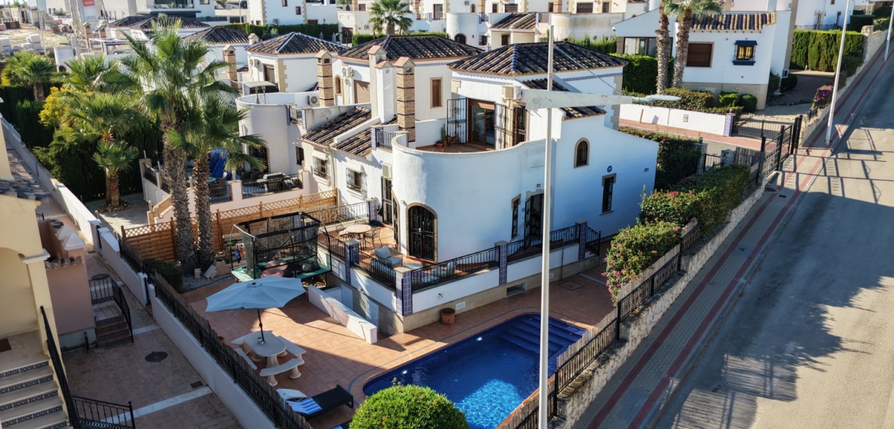 Venta - Semi Detached Villa -
Algorfa - La Finca Golf Resort