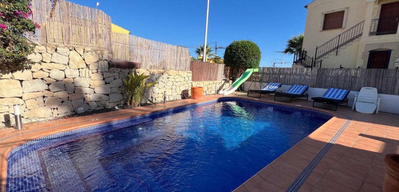 Venta - Semi Detached Villa -
Algorfa - La Finca Golf Resort