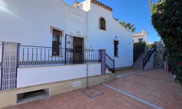 Venta - Semi Detached Villa -
Algorfa - La Finca Golf Resort
