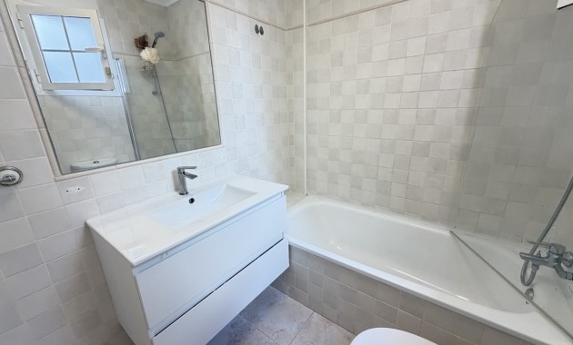 Venta - Apartamento / piso -
Orihuela Costa - Lomas de Cabo Roig